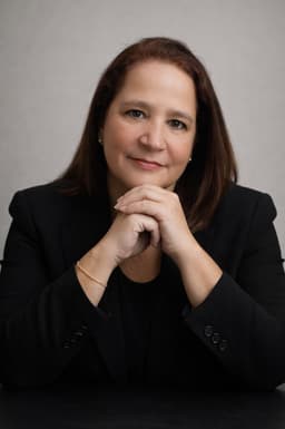 Paula Bard dos Santos